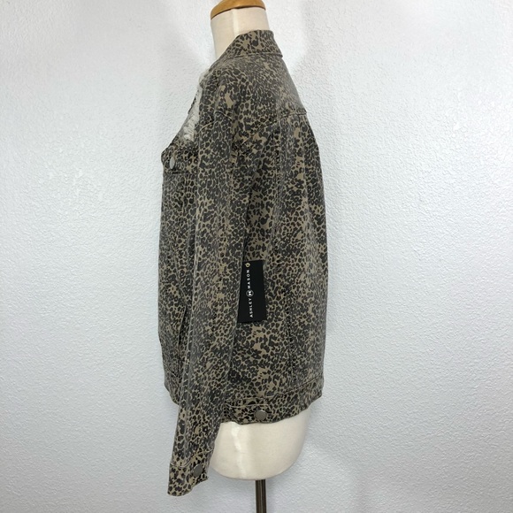 Ashley Mason Distressed Jacket Leopard Print - Picture 3 of 8